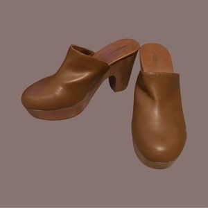 American Eagle mules, size 9